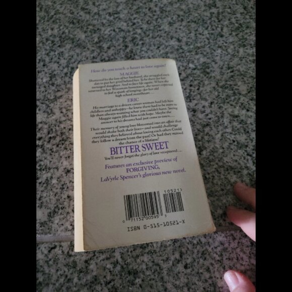 Bittersweet by LaVyrle Spencer. Softback book - Picture 3 of 4